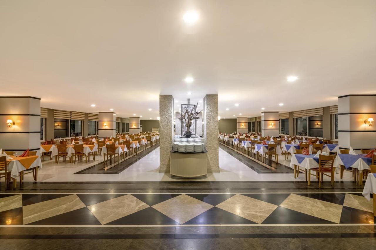 בלדיבי Ring Beach Hotel מראה חיצוני תמונה