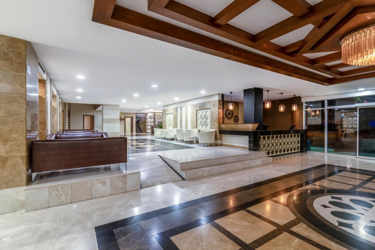 בלדיבי Ring Beach Hotel מראה חיצוני תמונה