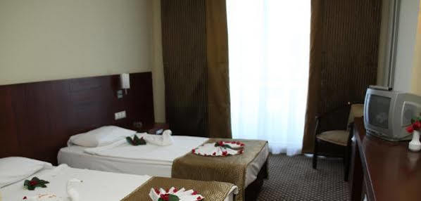 בלדיבי Ring Beach Hotel מראה חיצוני תמונה